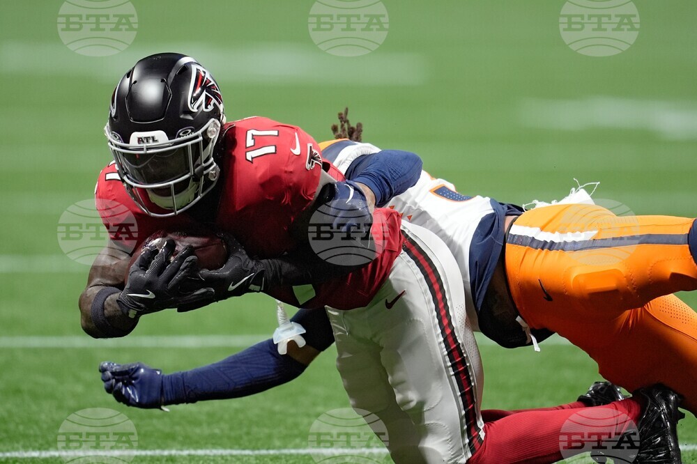 Broncos Falcons Football