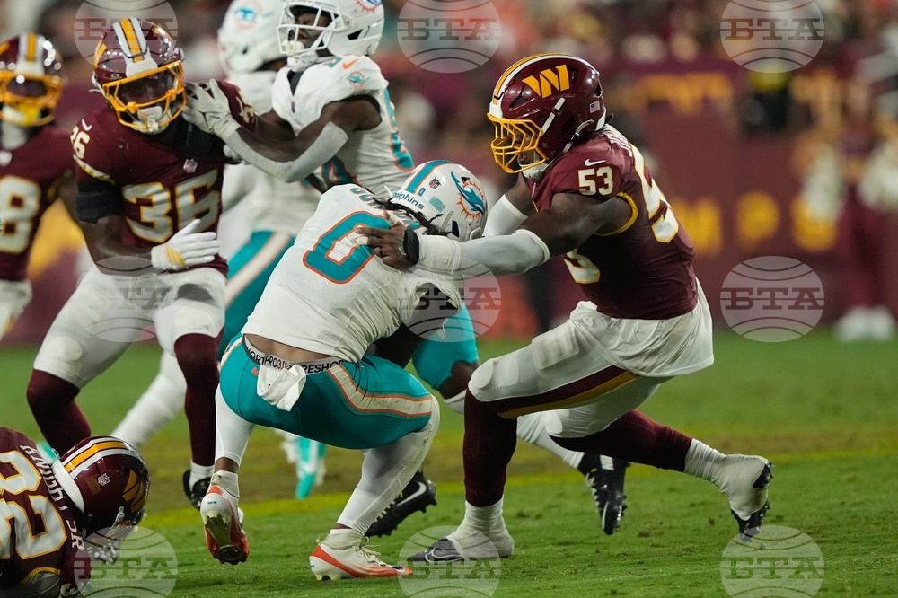 Dolphins Commmanders Football