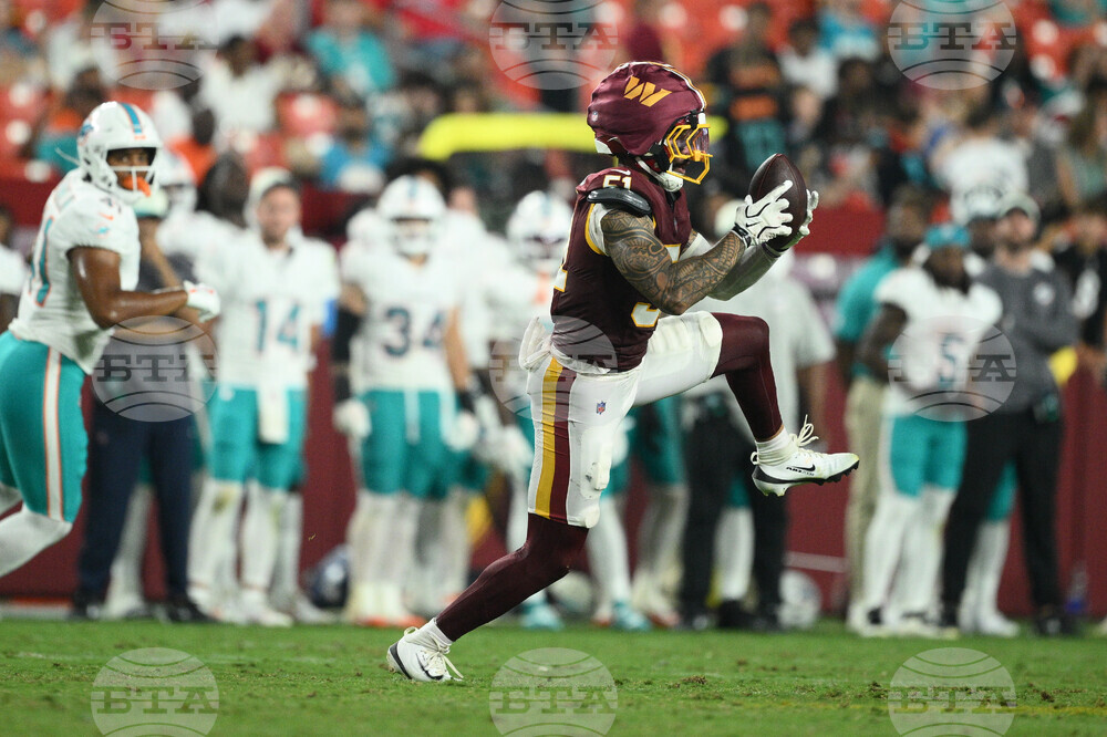 Dolphins Commmanders Football