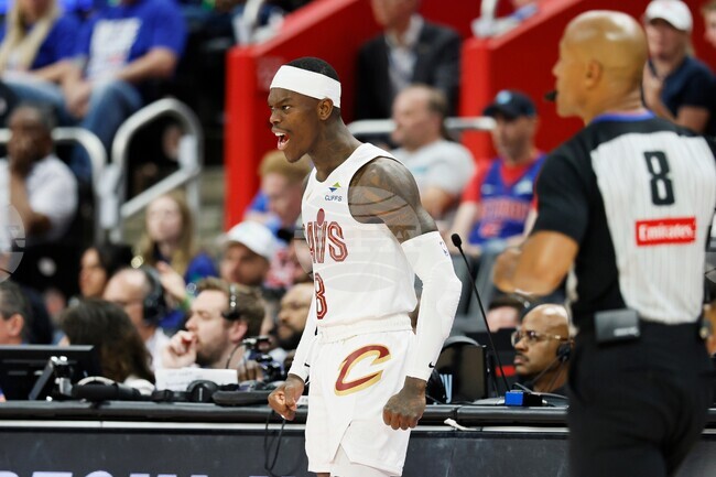 Cavaliers Hornets Trade Basketball