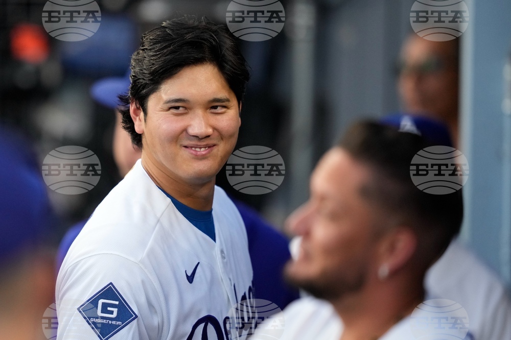 Brewers Dodgers Baseball