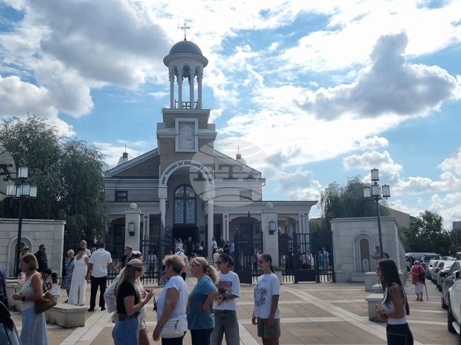 Ямбол - църква „Успение на Пресвета Богородица“ - храмов празник