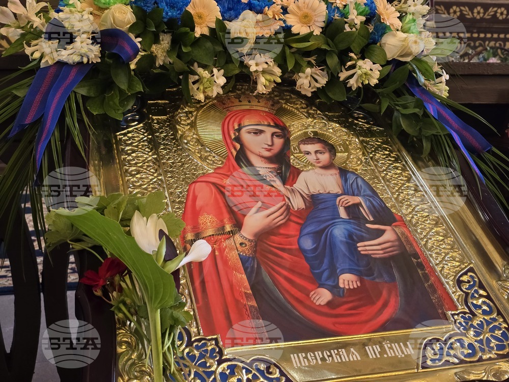 Сливен - литургия - храм „Света Богородица“