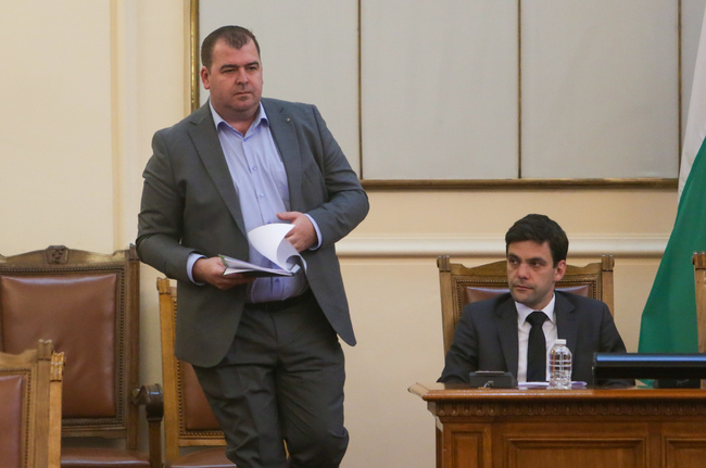 Каквито и да са компенсациите от ЕК, те няма да стигнат, каза Явор Гечев за вноса на продукти от Украйна
