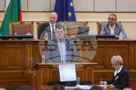 Народно събрание - заседание - Явор Гечев