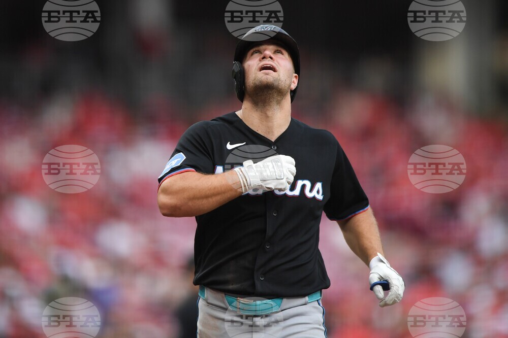 Marlins Reds Baseball