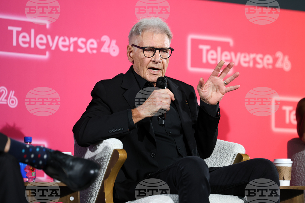 Televerse 26, A Festival by the Television Academy - Shrinking: FYC Presentation