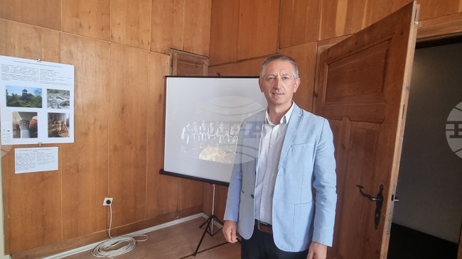 Изложбата „От камък и дърво“ разказва за опустелите села в Централния Предбалкан