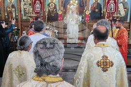 Шумен - чудотворната Хавайска мироточива Иверска икона на Пресвета Богородица - поклонение