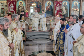 Шумен - чудотворната Хавайска мироточива Иверска икона на Пресвета Богородица - поклонение