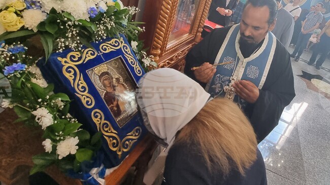 Молитвата и прошката бяха акцент в църковните служби в единадесетата неделя след Петдесетница