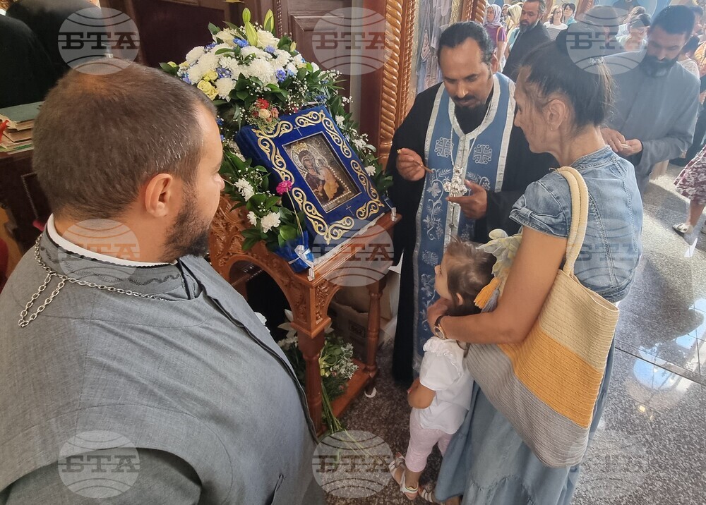 Шумен - чудотворната Хавайска мироточива Иверска икона на Пресвета Богородица - поклонение