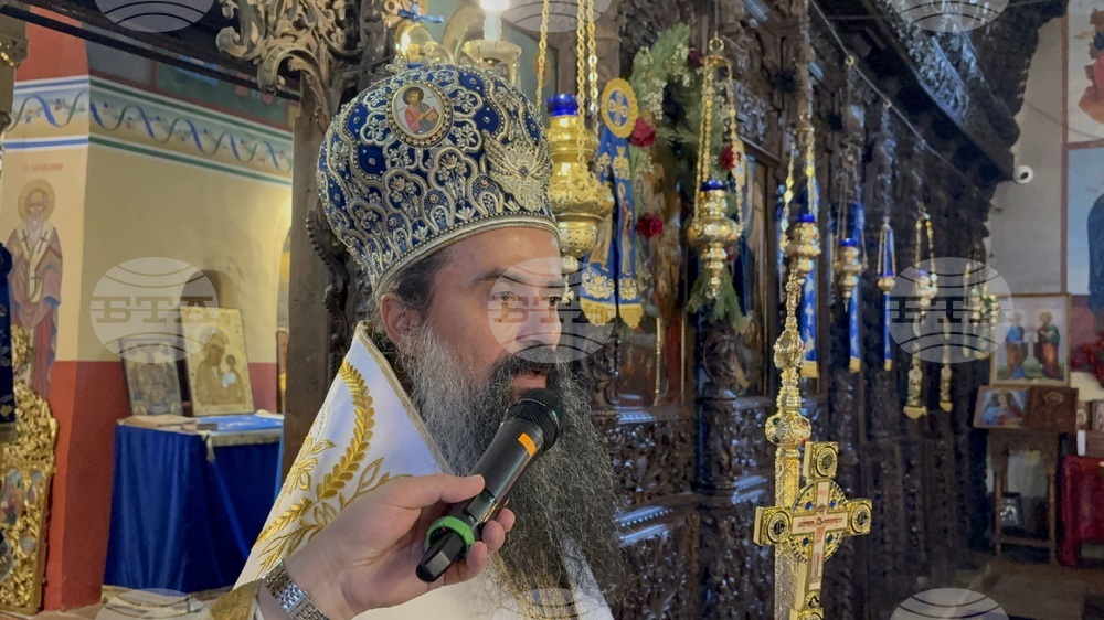 Самоков - патриарх Даниил - света литургия