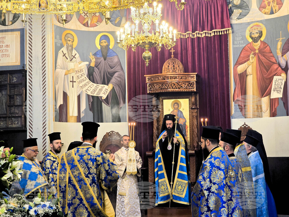 Сливен - храм „Св. Богородица“   - Опело Богородично