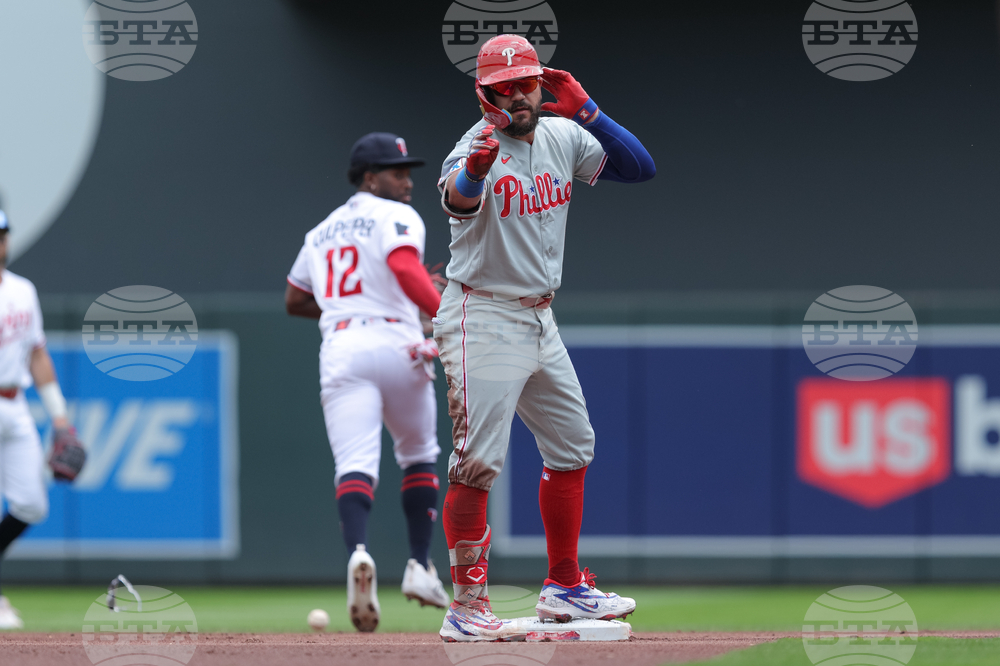 Phillies Twins Baseball