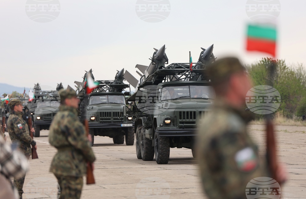 Летище Доброславци - военен парад - подготовка