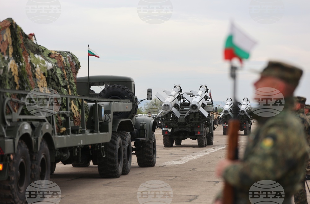 Летище Доброславци - военен парад - подготовка