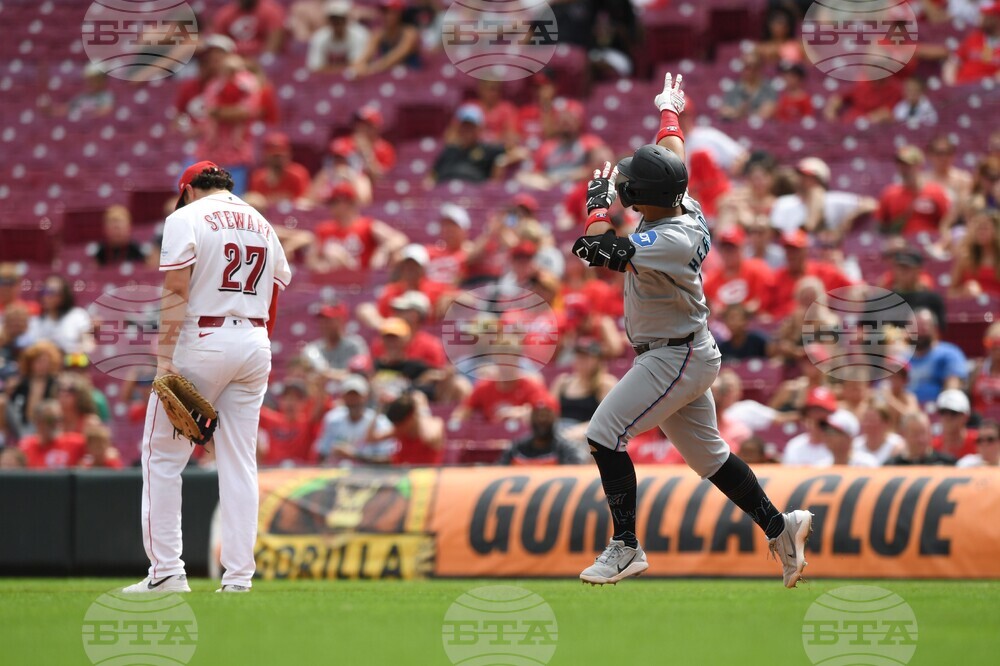 Marlins Reds Baseball