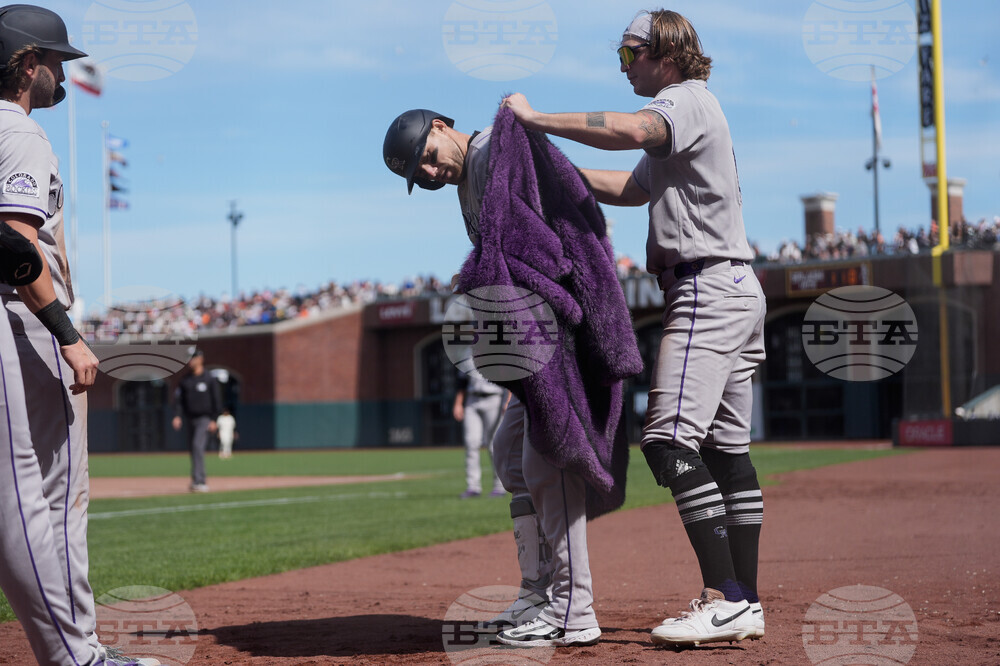 Rockies Giants Baseball