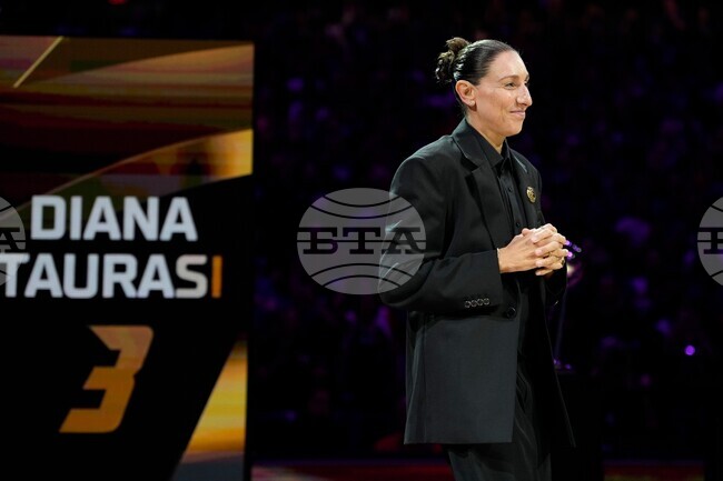 Mercury Taurasi Basketball