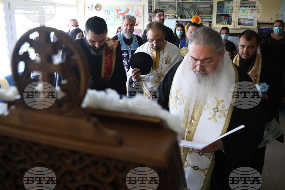 Варна - Чудотворната Хавайска мироточива Иверска икона на Пресвета Богородица - университетската болница „Св. Марина“
