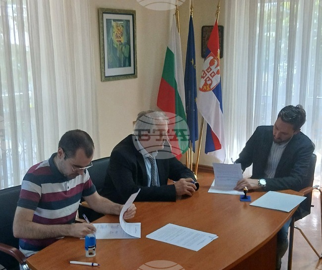 Генералният консул на България в Ниш ще посети Българо-сръбския център във Враня