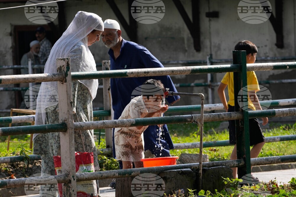 India Kashmir Extreme Weather Heat