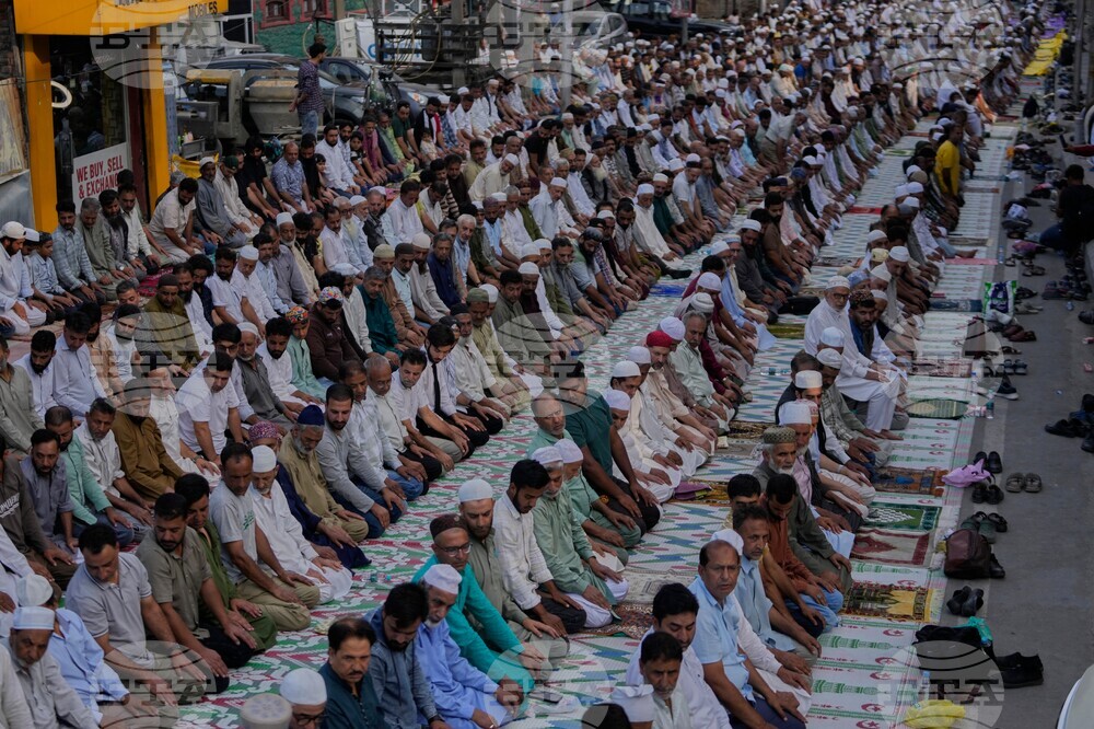 India Kashmir Muslim Festival