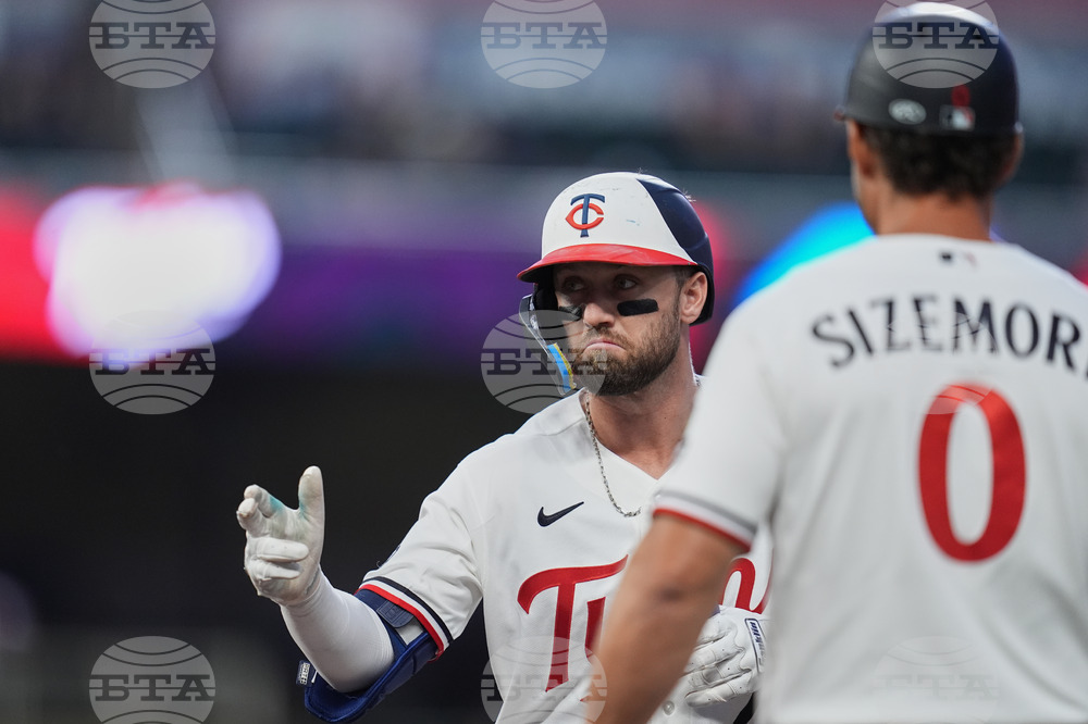 Braves Twins Baseball