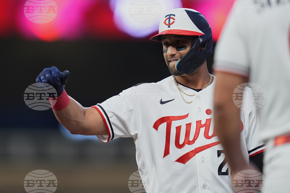 Braves Twins Baseball