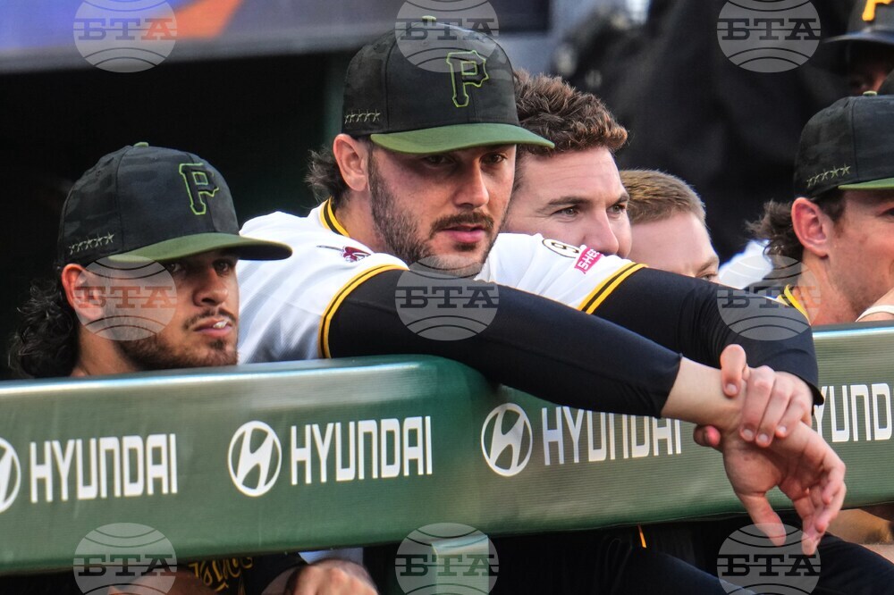 Tigers Pirates Baseball