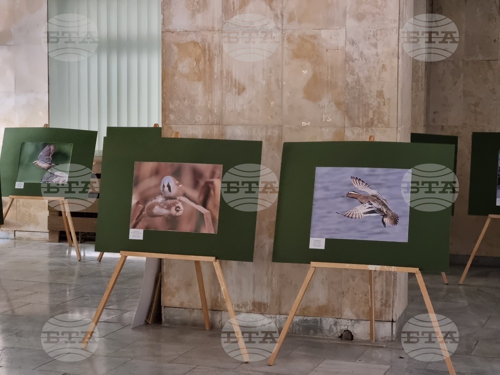 Ловеч - изложба - „Птиците на България през очите на един поляк“