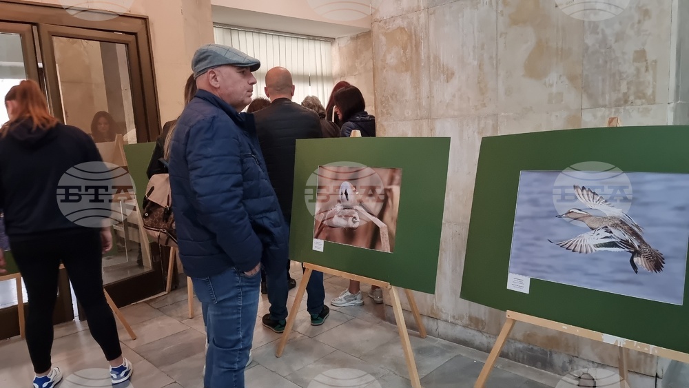 Ловеч - изложба - „Птиците на България през очите на един поляк“