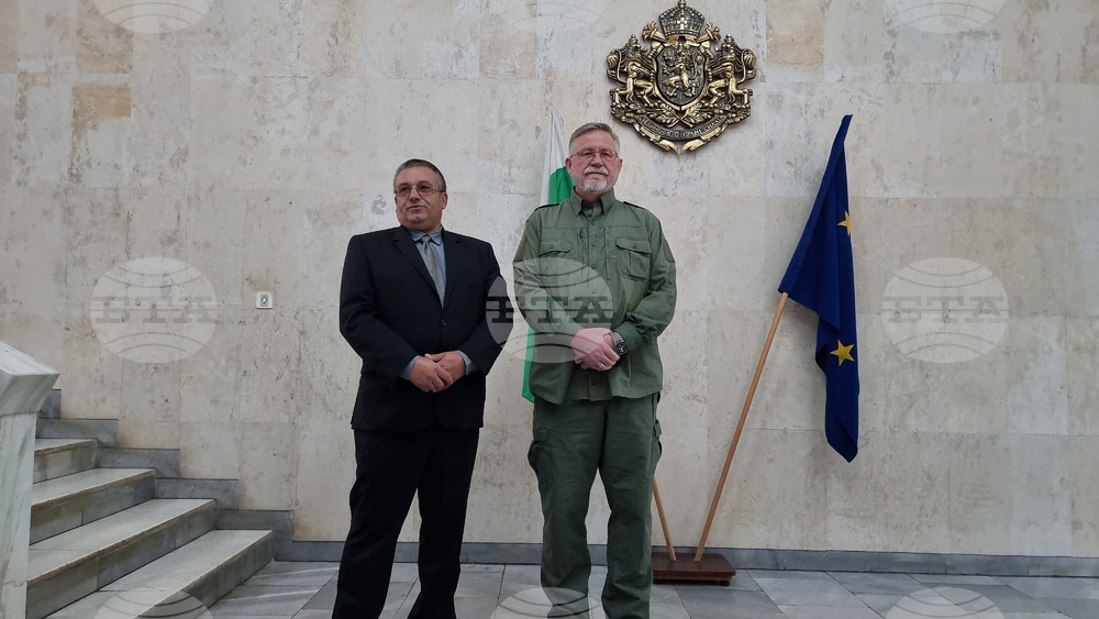 Ловеч - изложба - „Птиците на България през очите на един поляк“