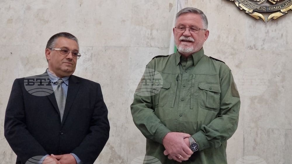 Ловеч - изложба - „Птиците на България през очите на един поляк“