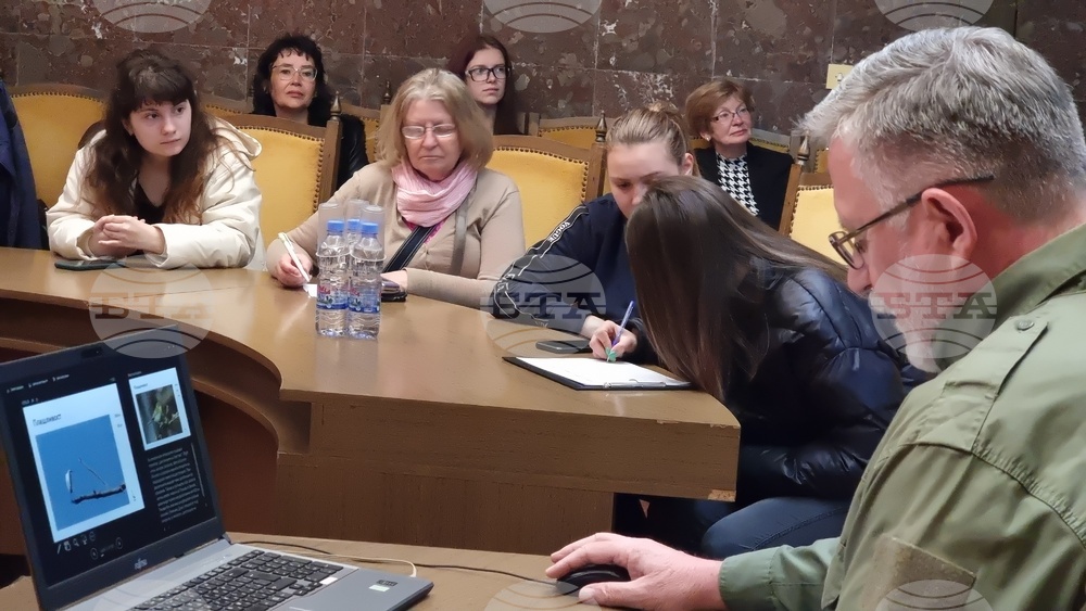 Ловеч - изложба - „Птиците на България през очите на един поляк“