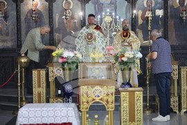 Пловдив - храм „Св. Иван Рилски“ - празнична литургия
