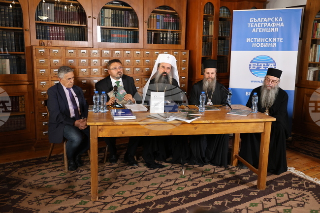 В библиотеката на Рилския манастир беше представен броят на списание ЛИК, посветен на 1080 години от Успението на свети Йоан Рилски