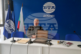 Национален пресклуб на БТА Добрич - икона - свещеник