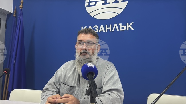 Заветът на св. Йоан Рилски е особено актуален в днешното време на разделение, войни и насилие, каза отец Теодор Попминчев от Казанлък