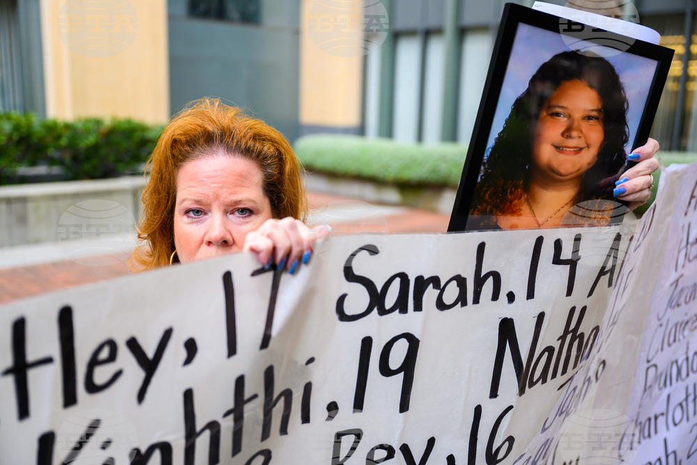 Press Conference with Survivor Parents Ahead of Oakland Social Media Trial