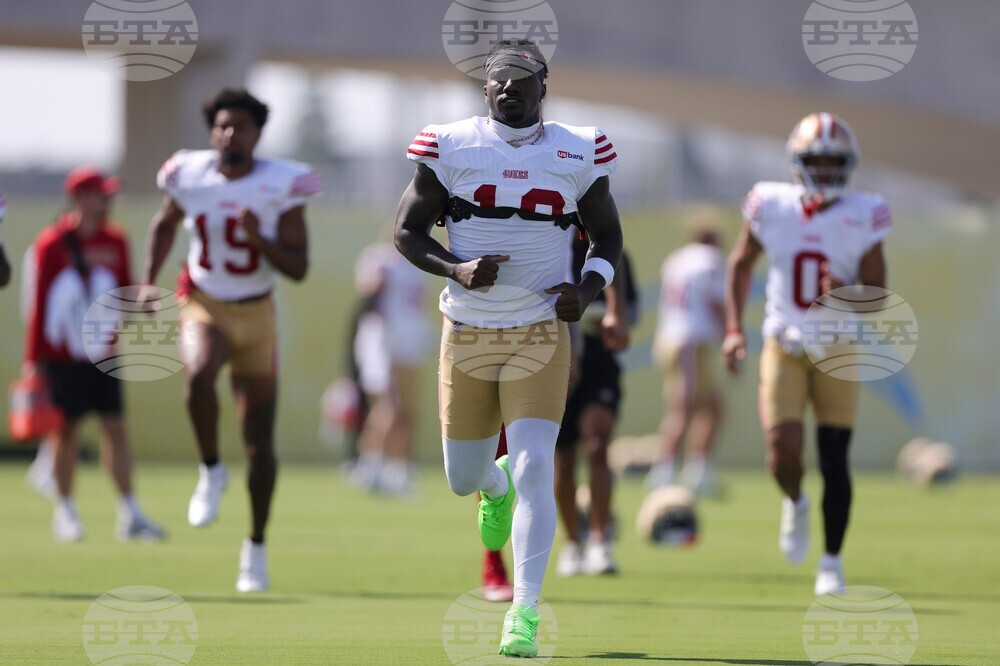 49ers Chargers Camp Football