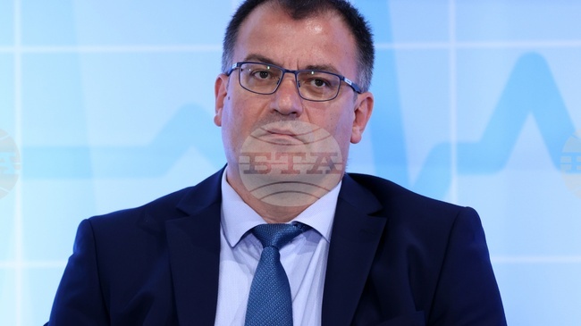 Цените на лекарствата, заплащани от Здравната каса, не се определят от аптеките, каза председателят на фармацевтичния съюз Димитър Маринов