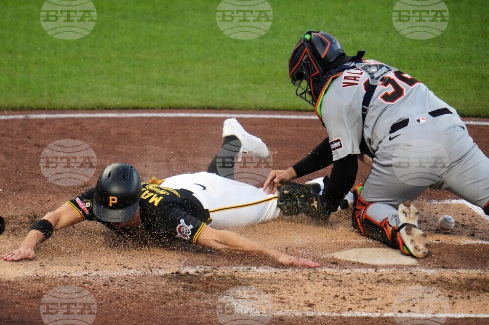 Tigers Pirates Baseball