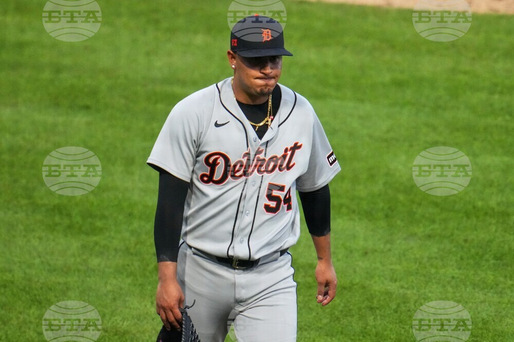 Tigers Pirates Baseball