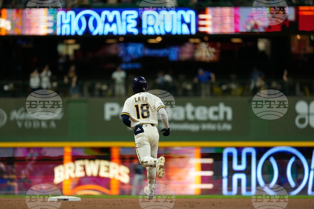 Mariners Brewers Baseball
