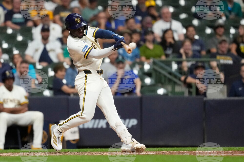 Mariners Brewers Baseball
