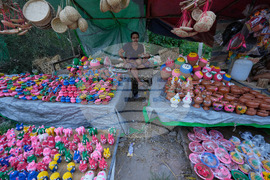 Myanmar Earthern Pots Festival
