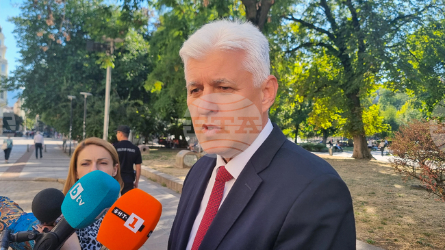 Пряка заплаха за националната сигурност няма, каза министър Димитър Стоянов