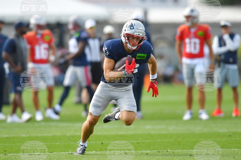 Eagles Patriots Camp Football